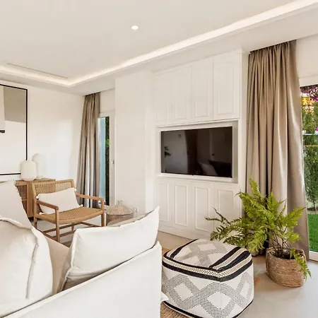 Castillo San Carlos Luxury Apartments Torremolinos Exterior photo